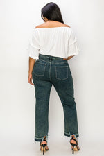PLUS SIZE - HIGH RISE STRETCH STRAIGHT JEANS