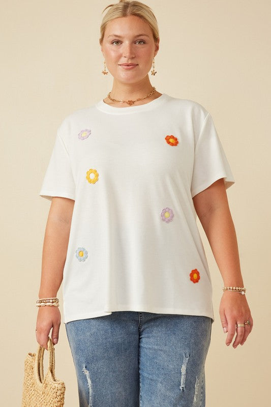 Curvy Daisy Patch Tee