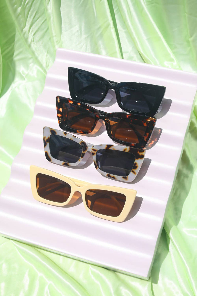 Shady Beach Sunglasses: White & Black Tortoise